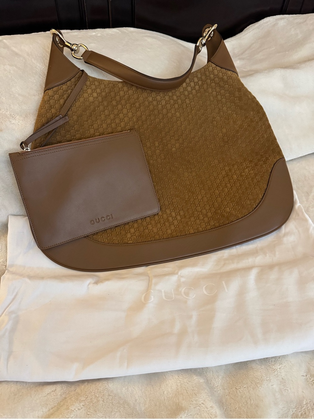 Gucci B Large Brown Micro GG Suede Shoulder Bag EUC